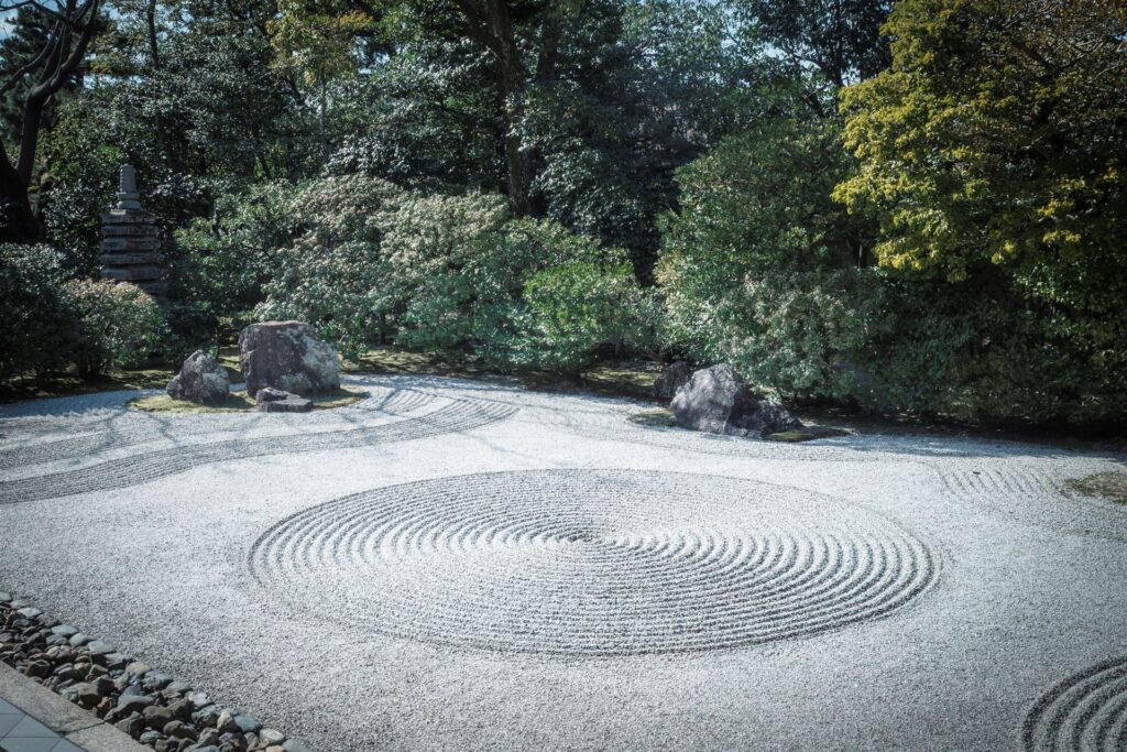 best shape for the garden border