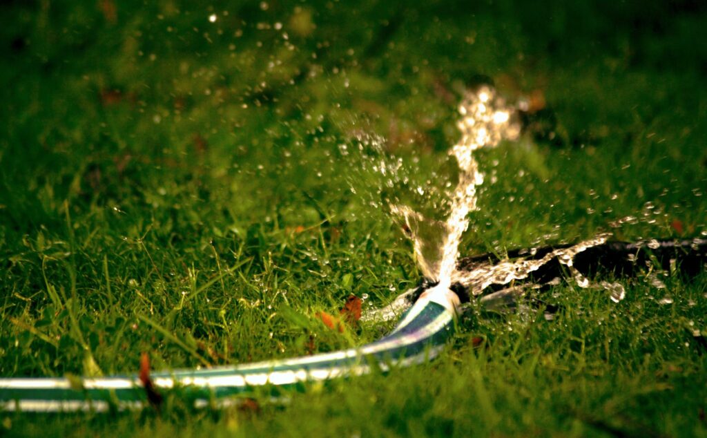 what is a good flow rate for a garden hose